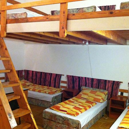 Season Hostel 2 Βουδαπέστη Εξωτερικό φωτογραφία