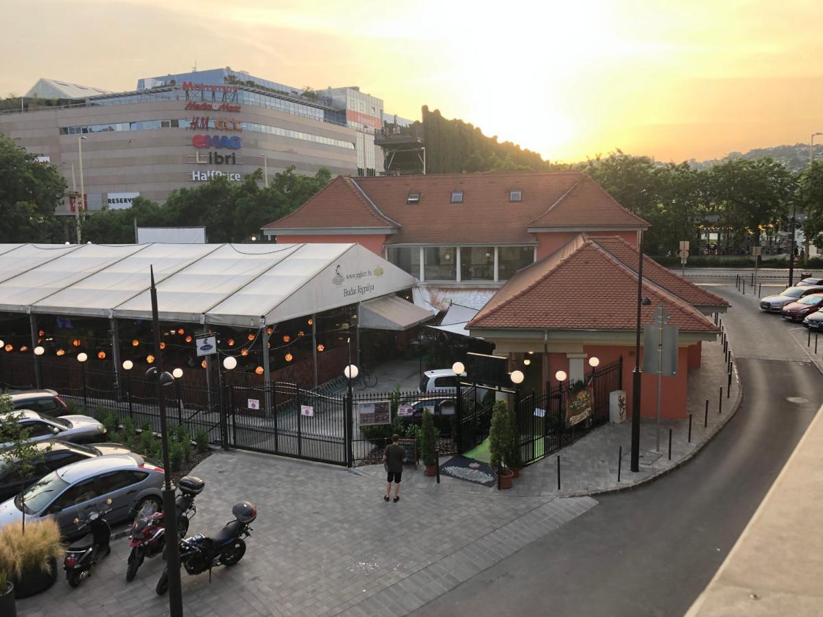 Season Hostel 2 Βουδαπέστη Εξωτερικό φωτογραφία
