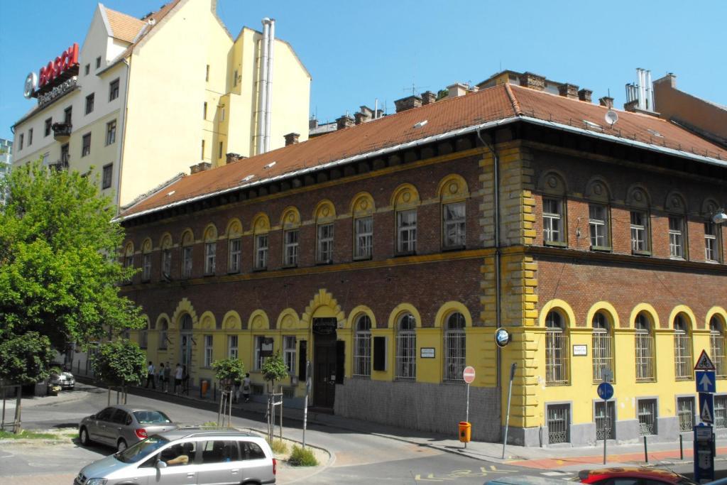 Season Hostel 2 Βουδαπέστη Εξωτερικό φωτογραφία