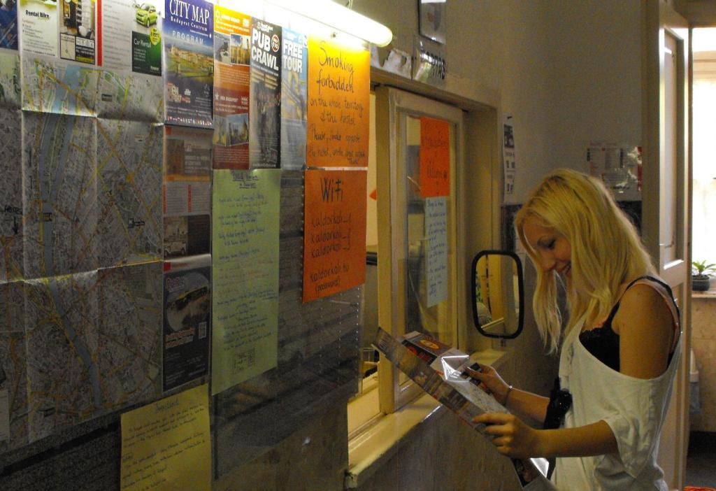 Season Hostel 2 Βουδαπέστη Εξωτερικό φωτογραφία